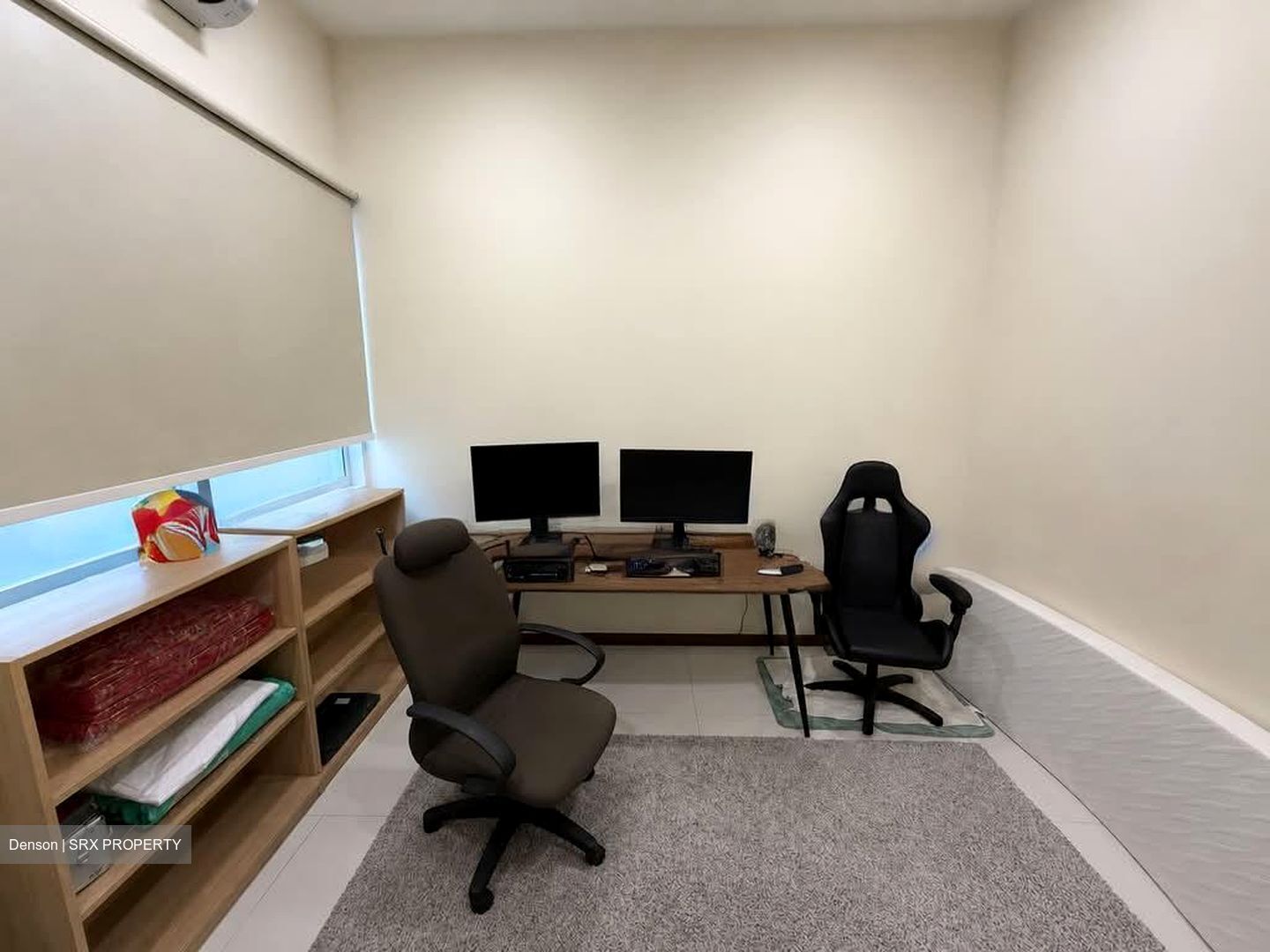 Sembawang Hills Estate (D20), Terrace #581338061